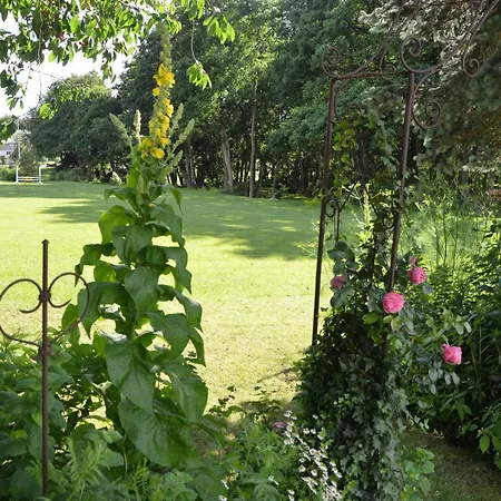 Holiday home Reetgedecktes Espenhaus Grebin